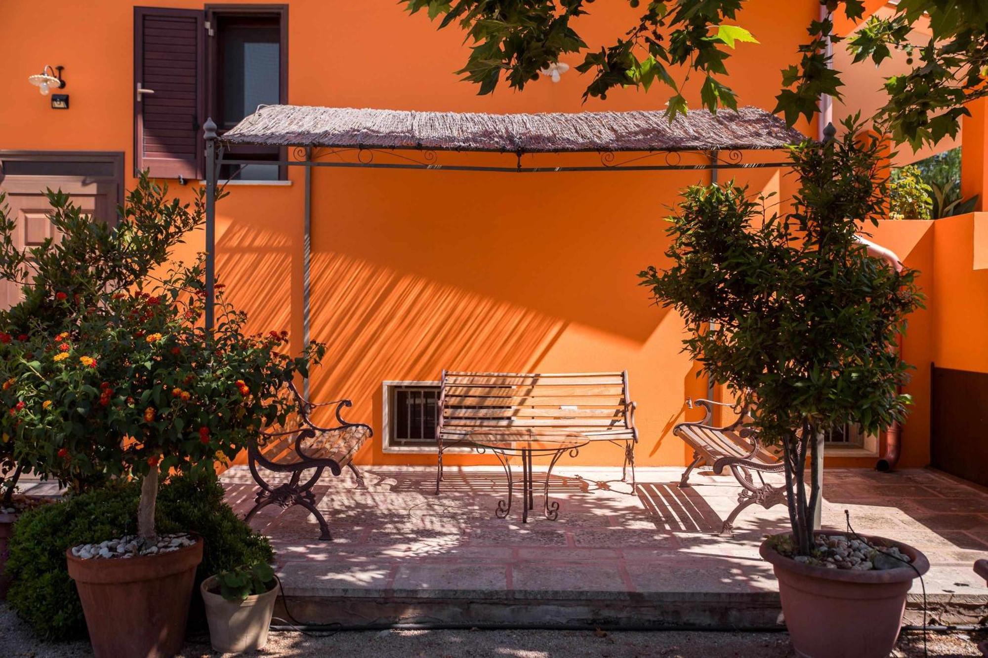 Villa Claudia By Vivimy Parabita Εξωτερικό φωτογραφία