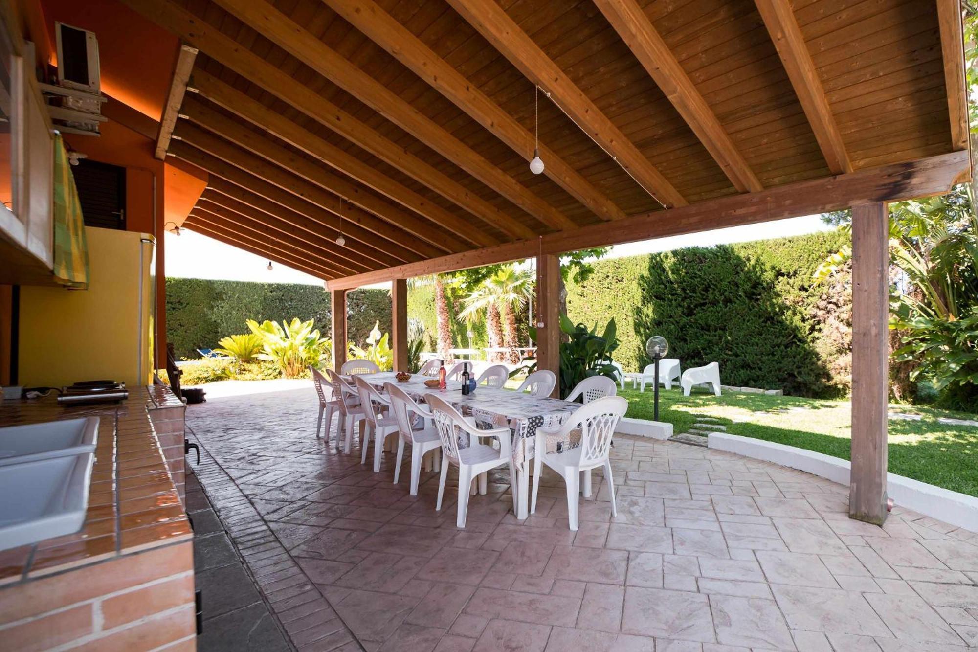 Villa Claudia By Vivimy Parabita Εξωτερικό φωτογραφία