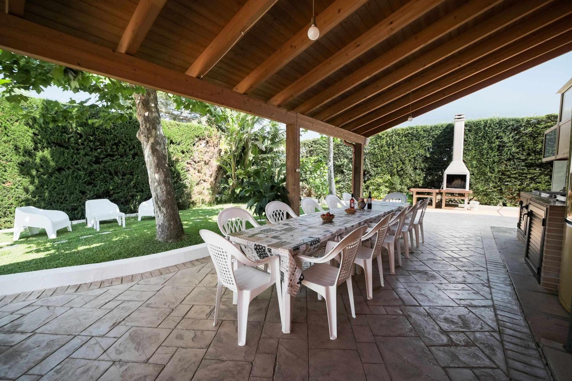 Villa Claudia By Vivimy Parabita Εξωτερικό φωτογραφία